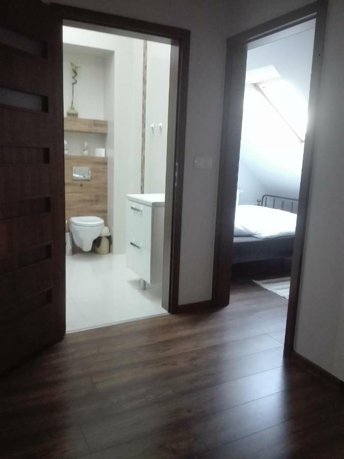 Sky View Condo In Tarnowskie Gory Ngoại thất bức ảnh